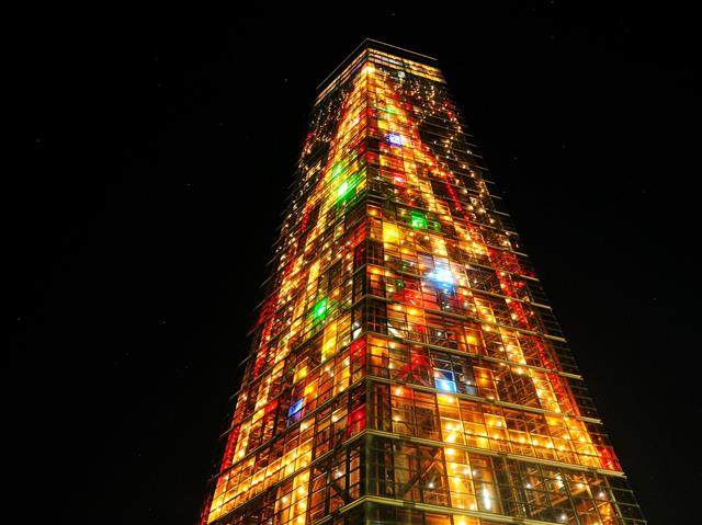 ต้นคริสต์มาสที่ชิบะพอร์ตทาวเวอร์